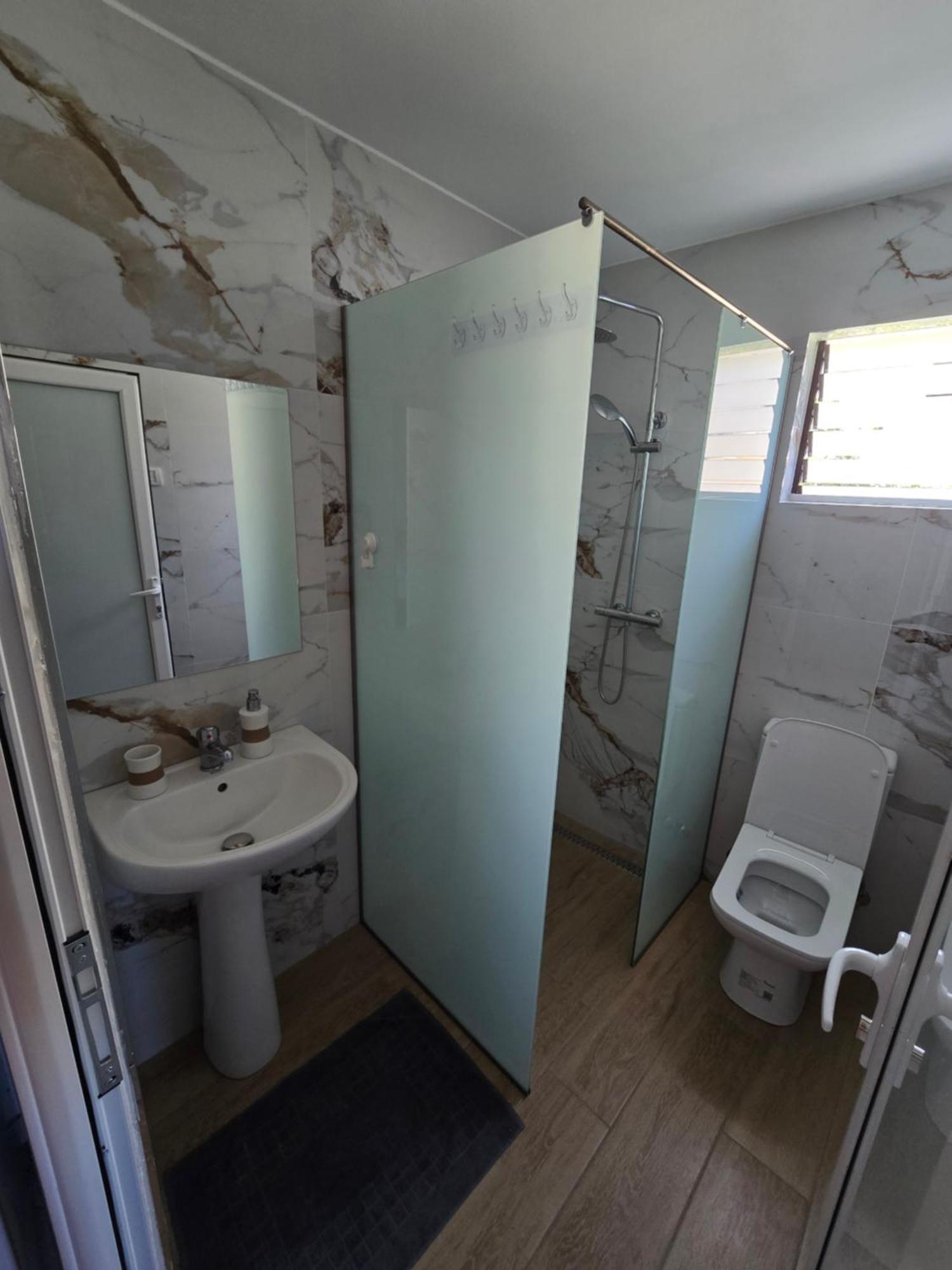 Akeron'S Rooms Saranda Zewnętrze zdjęcie